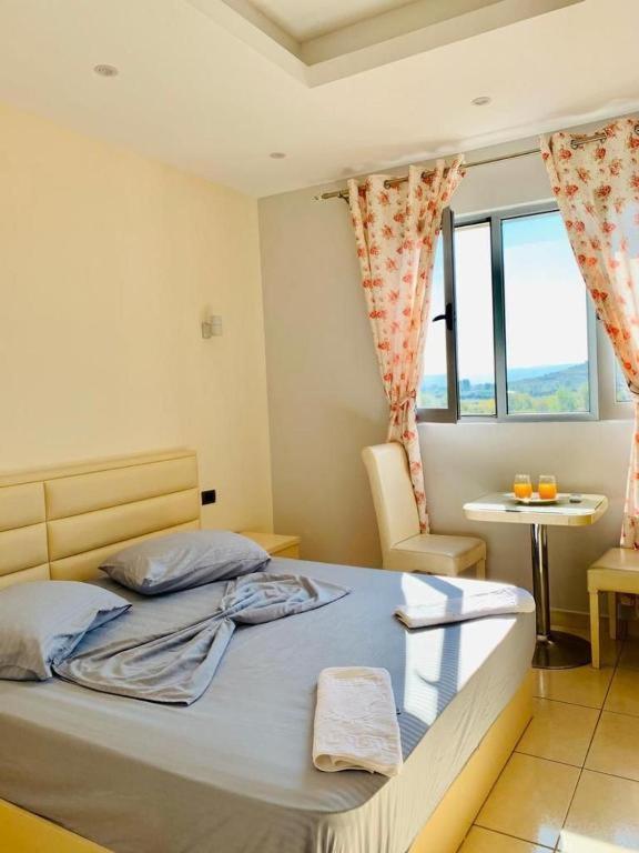 Hotel Sarda Deja's Ford Ngoại thất bức ảnh